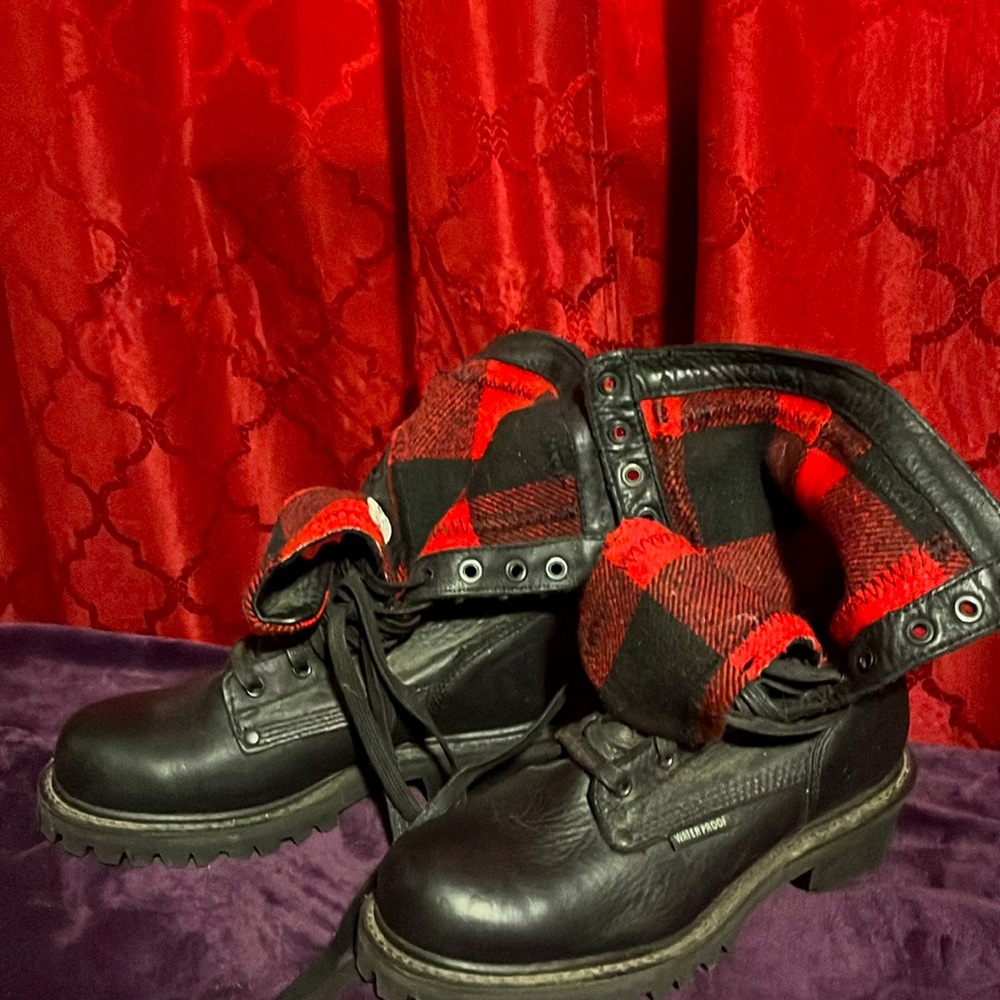 Black boots